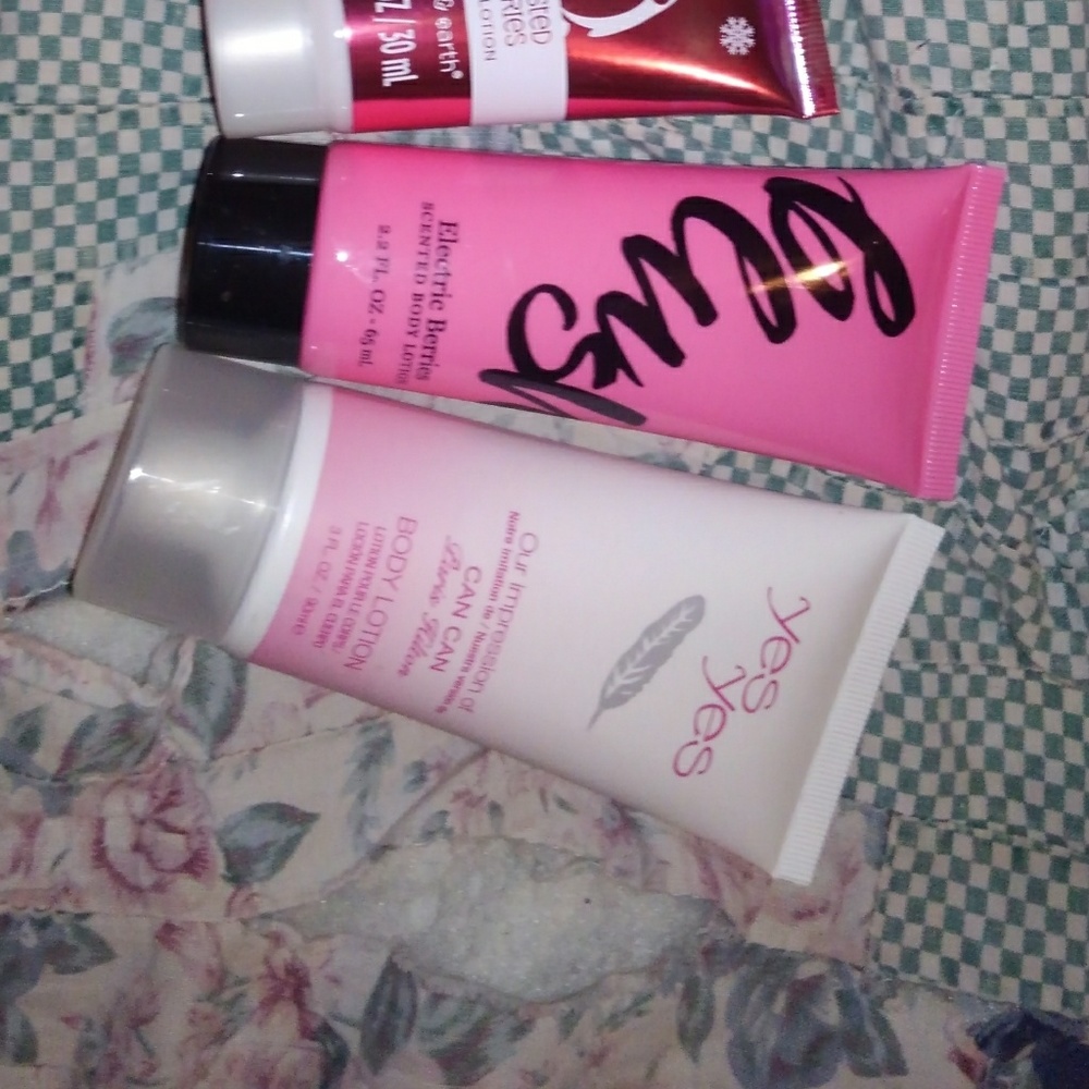 Lotion bundle - Picture 2 of 2